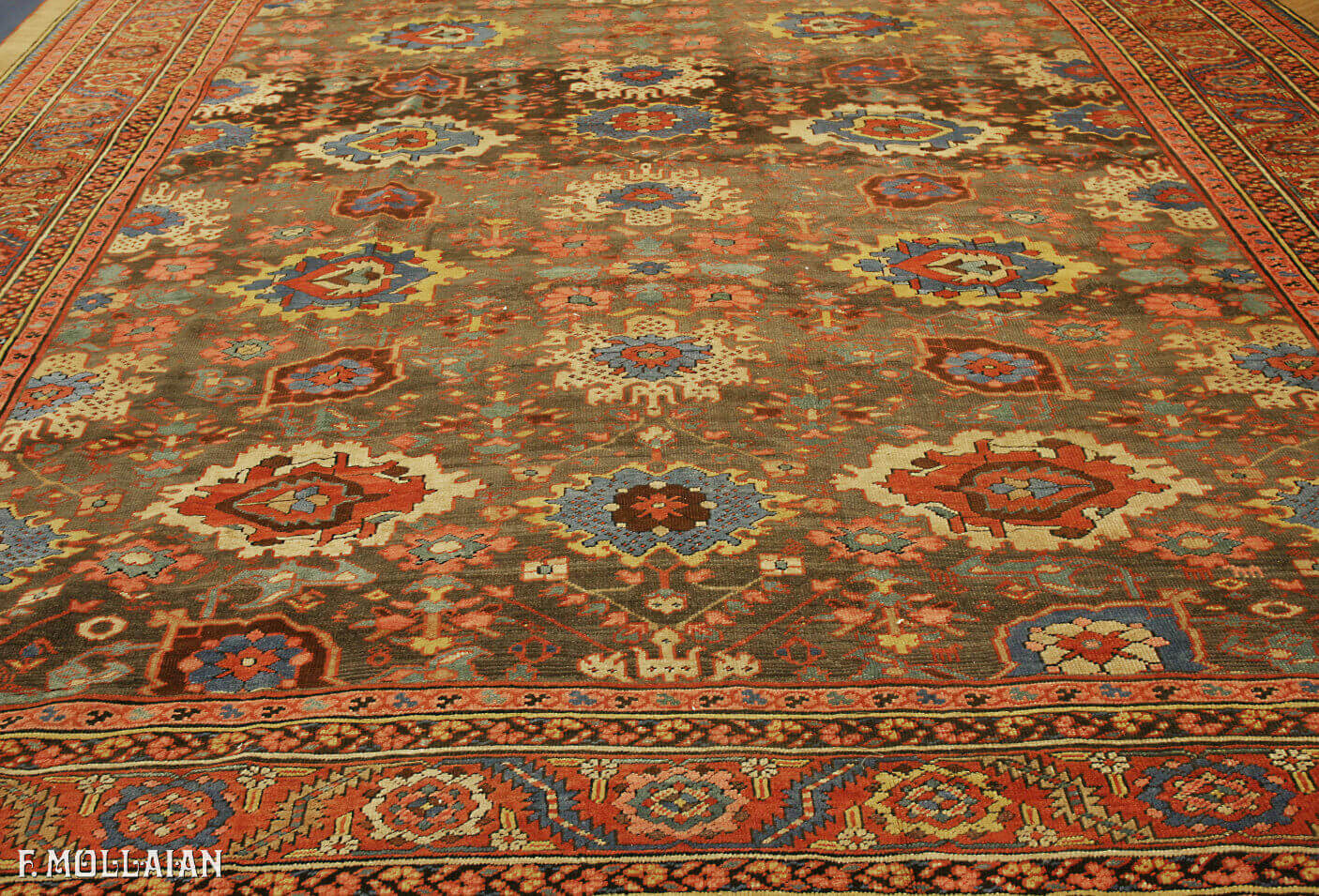 A Large Antique Persian Bakshaish Carpet n°:29041726